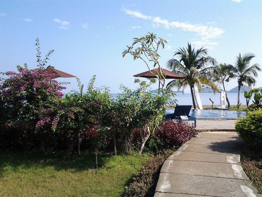 Luwansa Beach Resort Labuan Bajo Dış mekan fotoğraf