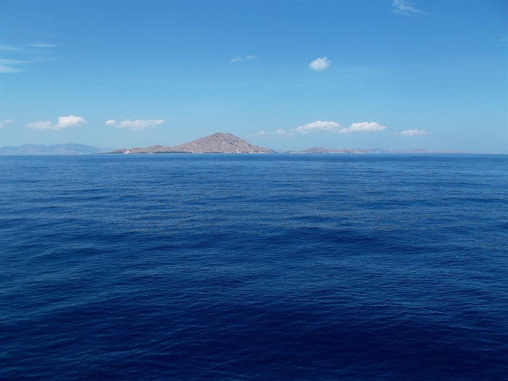 Luwansa Beach Resort Labuan Bajo Dış mekan fotoğraf