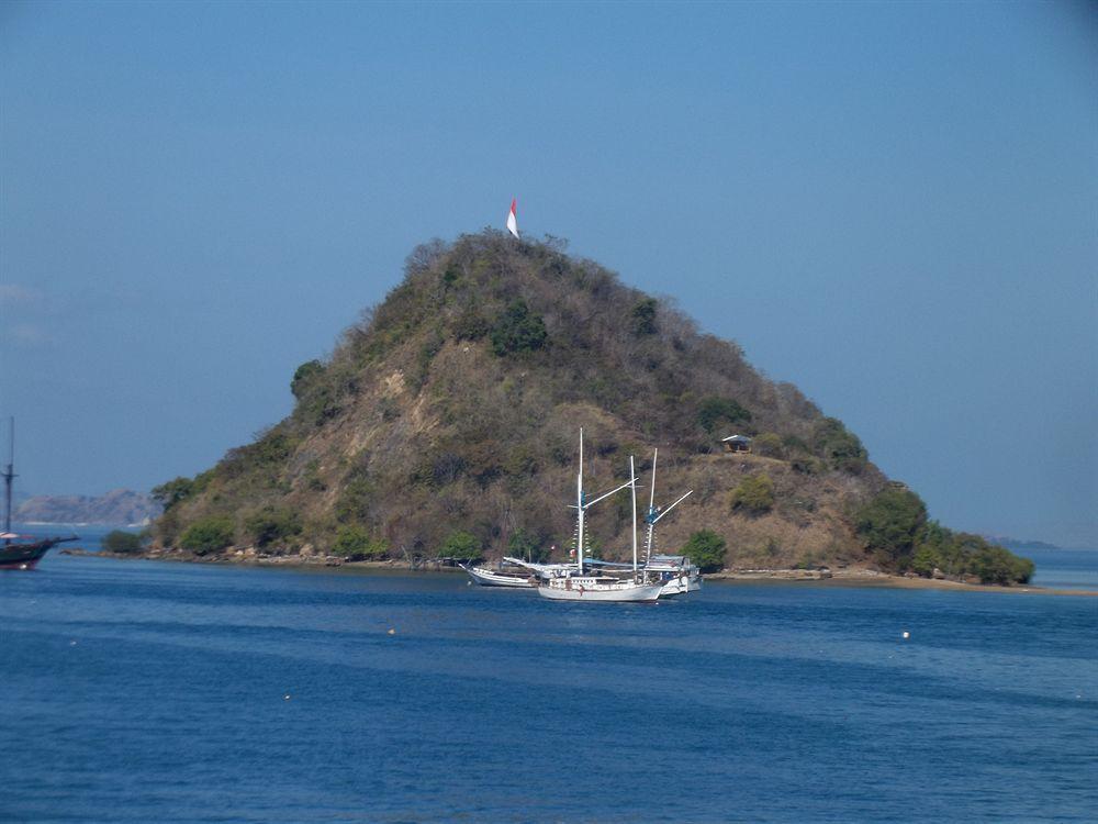 Luwansa Beach Resort Labuan Bajo Dış mekan fotoğraf