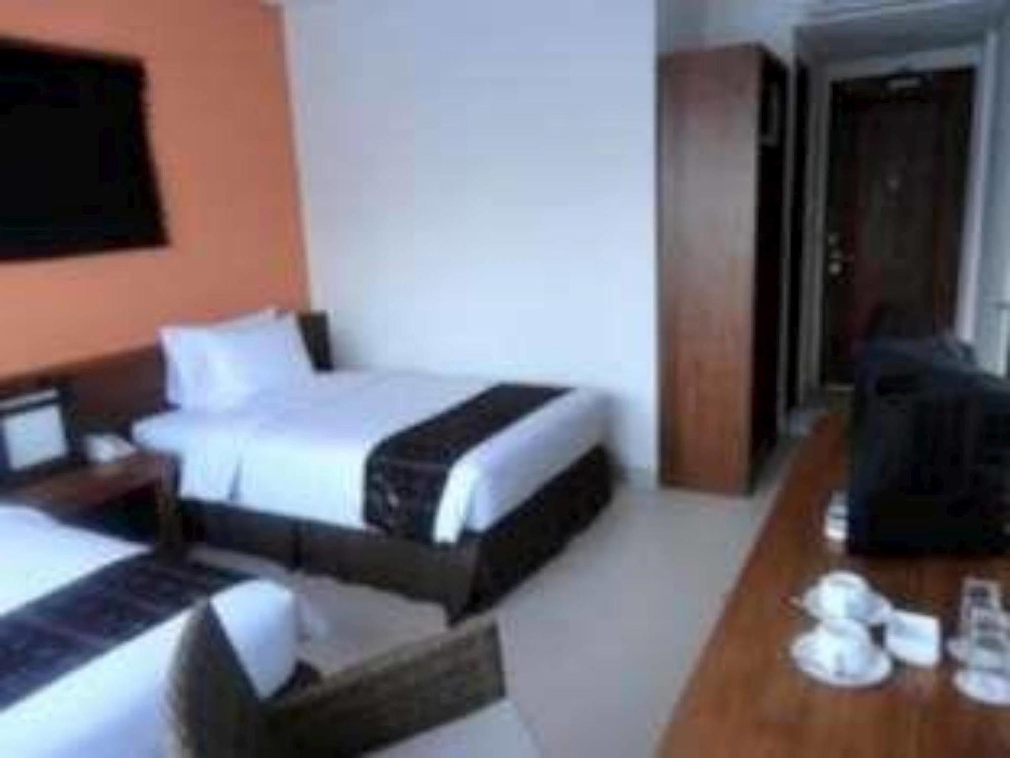 Luwansa Beach Resort Labuan Bajo Dış mekan fotoğraf