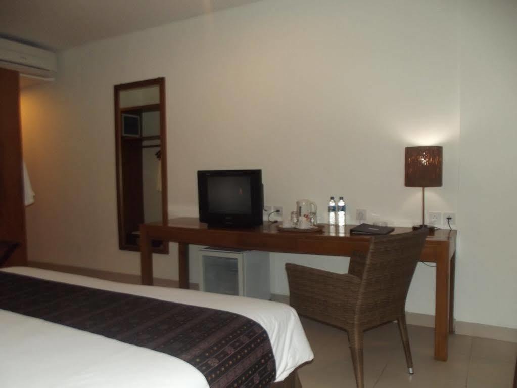 Luwansa Beach Resort Labuan Bajo Dış mekan fotoğraf