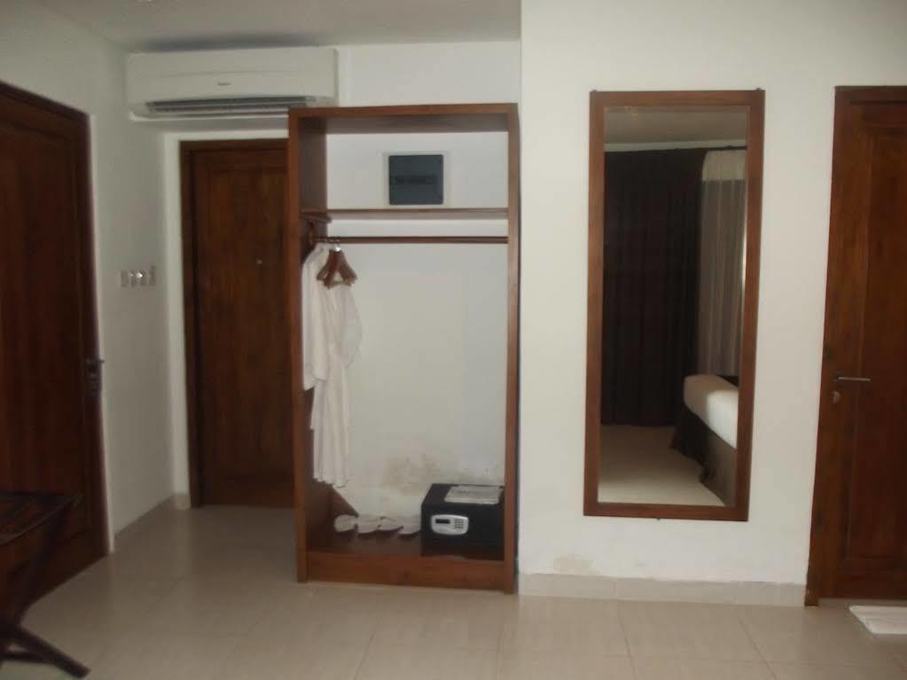 Luwansa Beach Resort Labuan Bajo Dış mekan fotoğraf