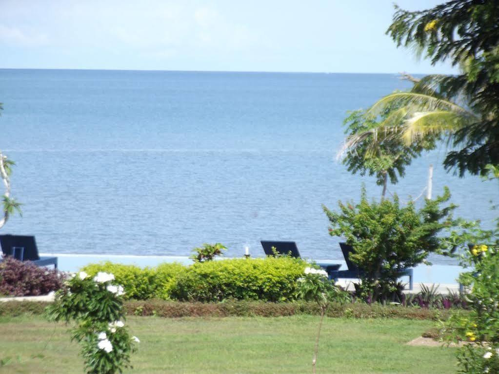 Luwansa Beach Resort Labuan Bajo Dış mekan fotoğraf